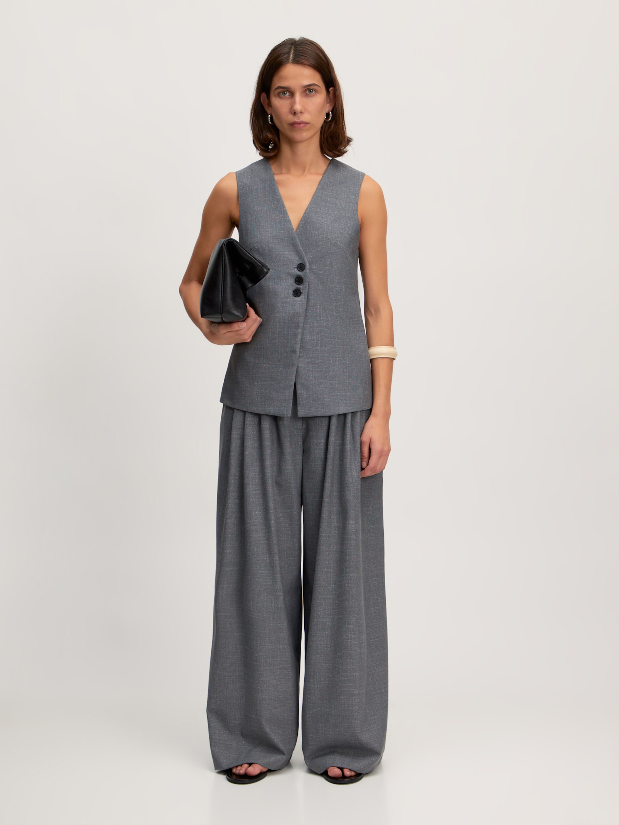 EDITED Prodotti Gilet 'Vanessa' grigio