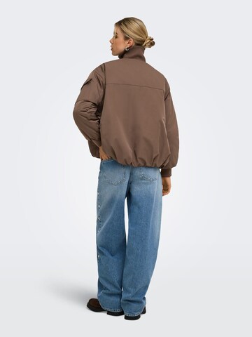 Veste mi-saison 'ONLMiriam' ONLY en marron