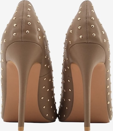 faina Pumps in Braun