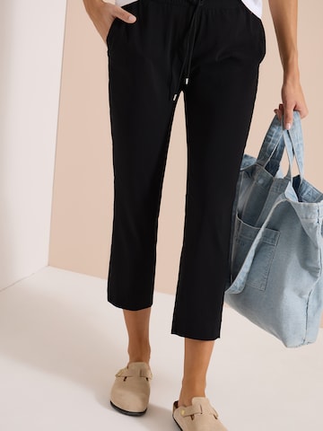 Coupe slim Pantalon 'Tracey' CECIL en noir : devant