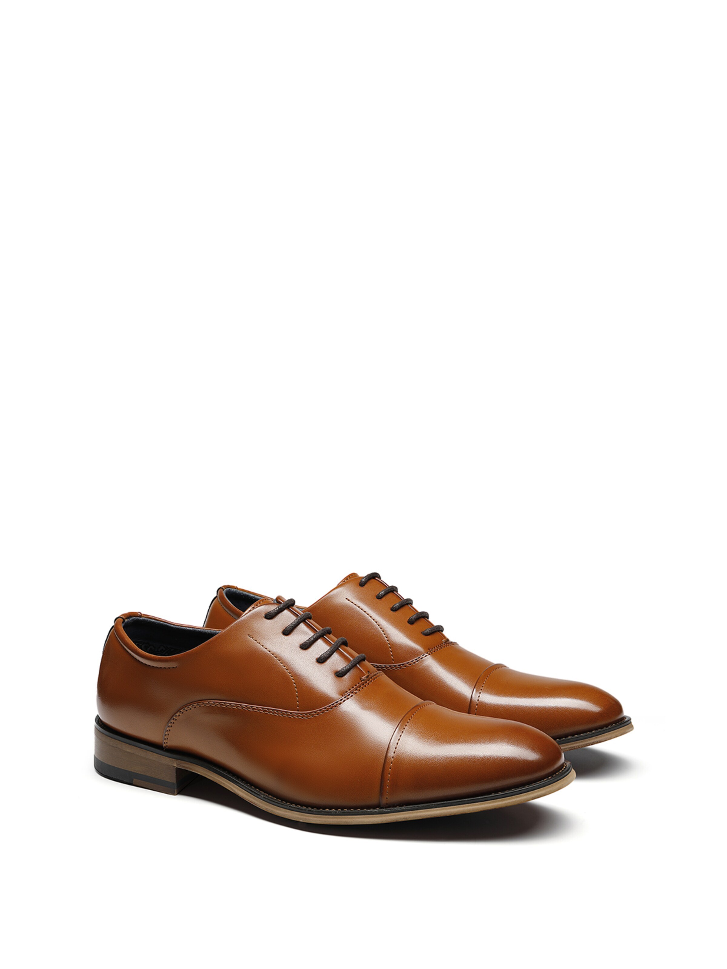 Scarpa stringata di Bruno Marc in marrone