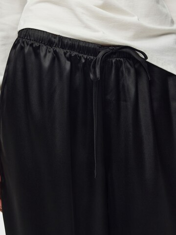 PIECES Wide Leg Hose 'PCEVY' in Schwarz