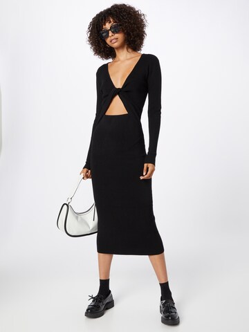 BZR Úpletové šaty 'Lela Jenner' – černá