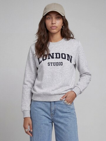 Sweat-shirt 'JREBWOHIO' JJ Rebel en gris : devant