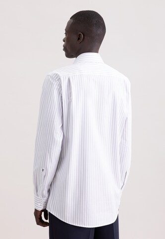 Coupe regular Chemise business 'Schwarze Rose' SEIDENSTICKER en gris