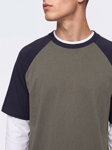 T-Shirt 'ONSHEATON' Only & Sons en vert