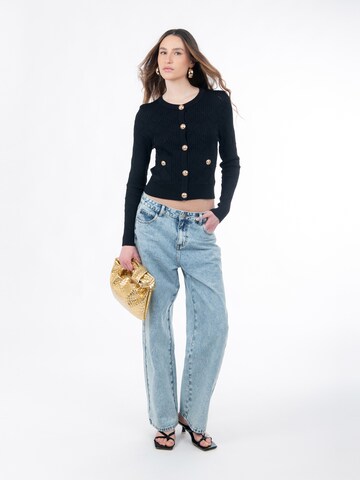 Influencer Плетена жилетка в черно