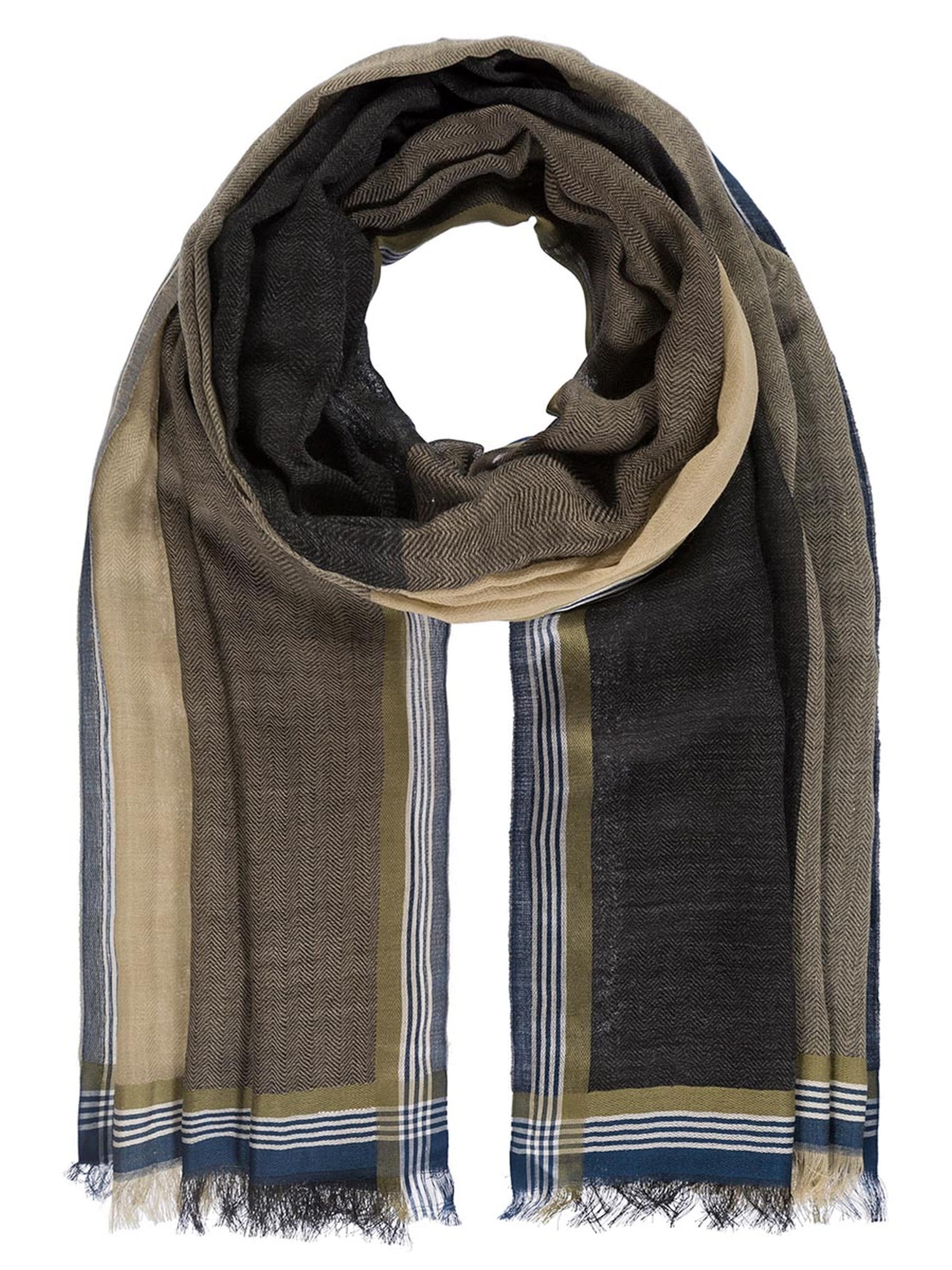 Passigatti Wrap in Brown: front