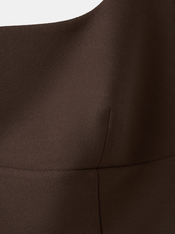 MANGO Top 'STRAIT' in Bruin