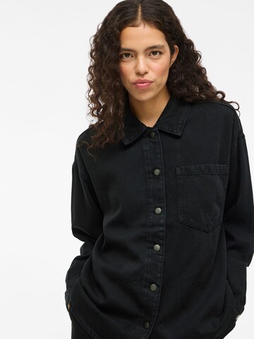VILA - Blusa 'KIKI' en negro