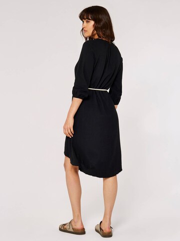 Apricot - Vestido en negro