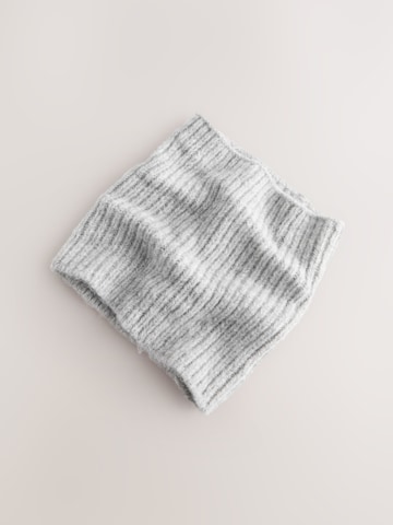 Next - Chal en gris