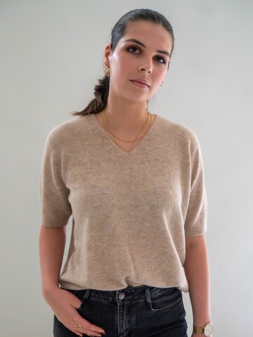 WEARABLE STORIES Pullover 'Rune' in Braun