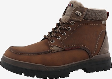 MUSTANG - Botas com atacadores em castanho: frente