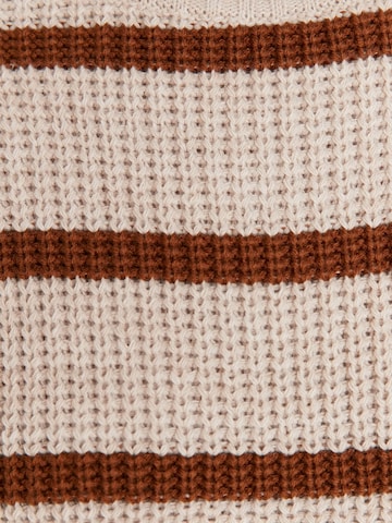 Trendyol Pullover in Grau