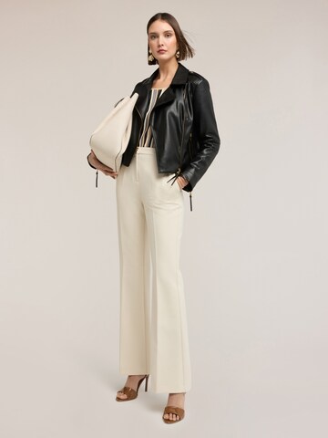 MOTIVI Between-Season Jacket in Black