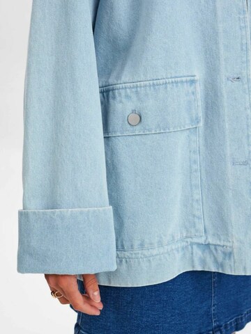 NÜMPH Tussenjas in Blauw