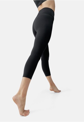 Born Living Yoga Skinny Leggings 'Cleo' in Zwart