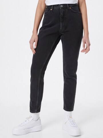 Monki Regular Jeans in Zwart: voorkant