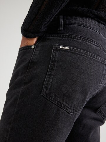 Pegador regular Jeans 'BAURES' i sort