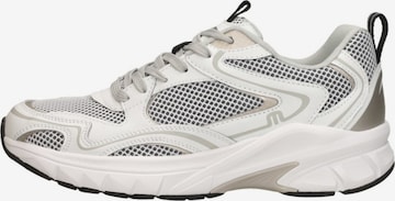 Baskets basses 'Novi' MARUTI en blanc : devant