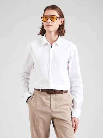 Coupe slim Chemise business 'Koey' HUGO en blanc : devant