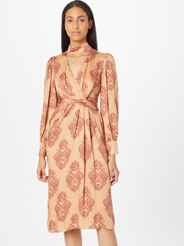 Robe Sisley en beige : devant