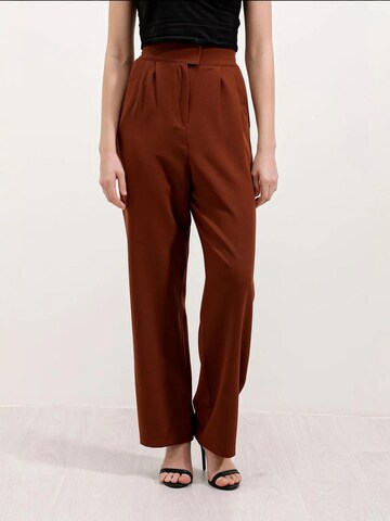 Loosefit Pantalon à pince Bigdart en marron : devant