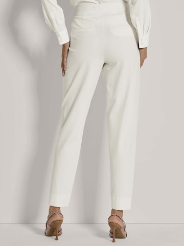 MADELEINE Tapered Hose in Weiß