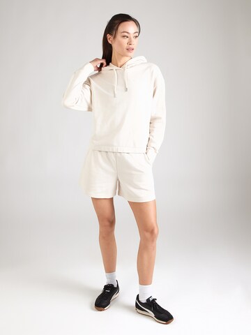 PUMA Trainingspak in Wit: voorkant