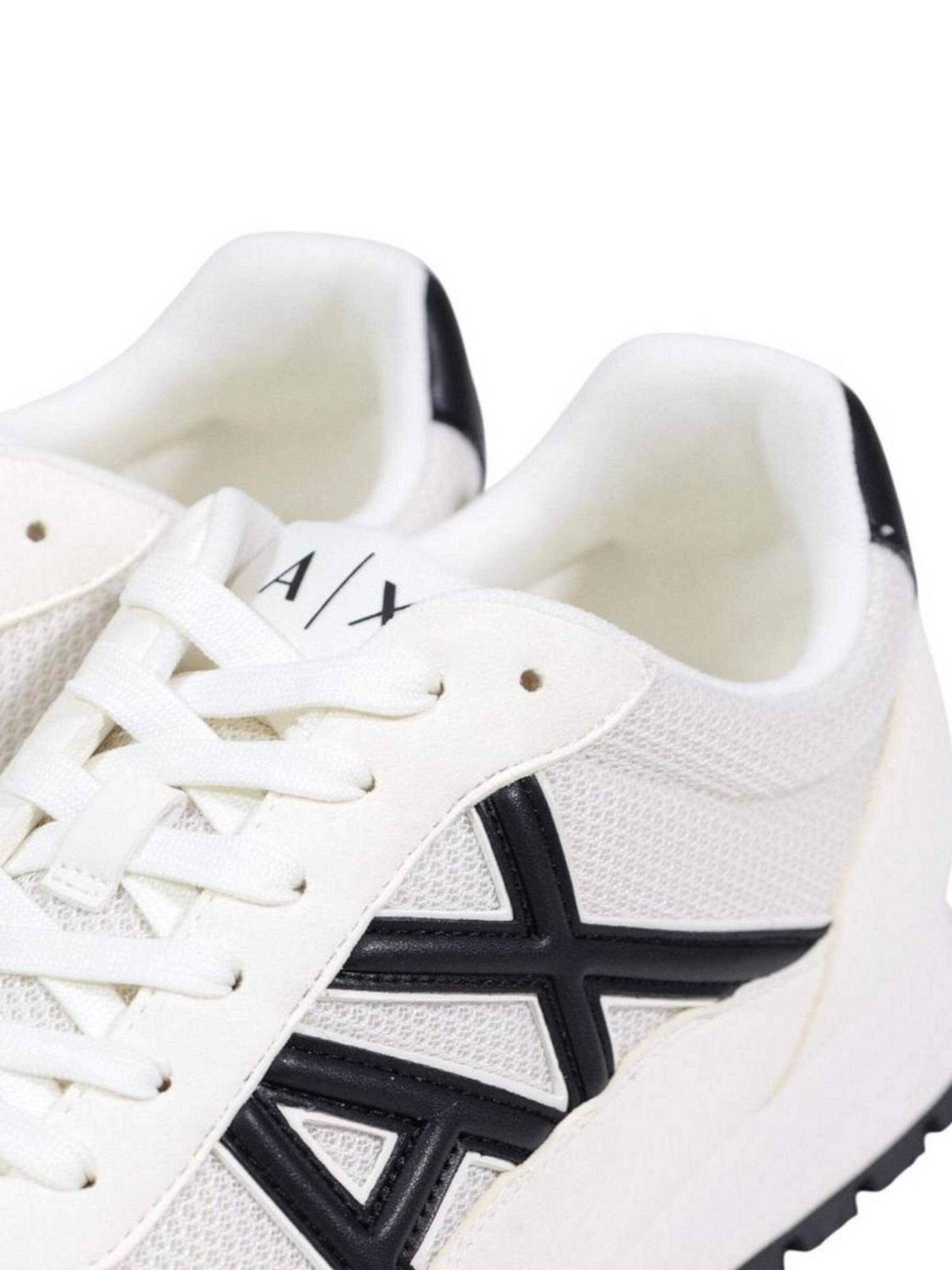 Sneaker bassa 'XM001960 AF19388' di ARMANI EXCHANGE in bianco