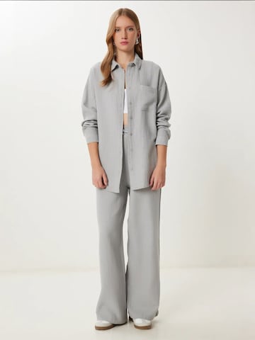 Completo pantalone di Happiness İstanbul in grigio: frontale