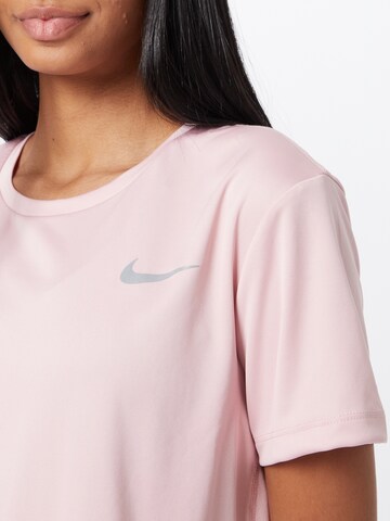 T-shirt fonctionnel 'Miler' NIKE en rose