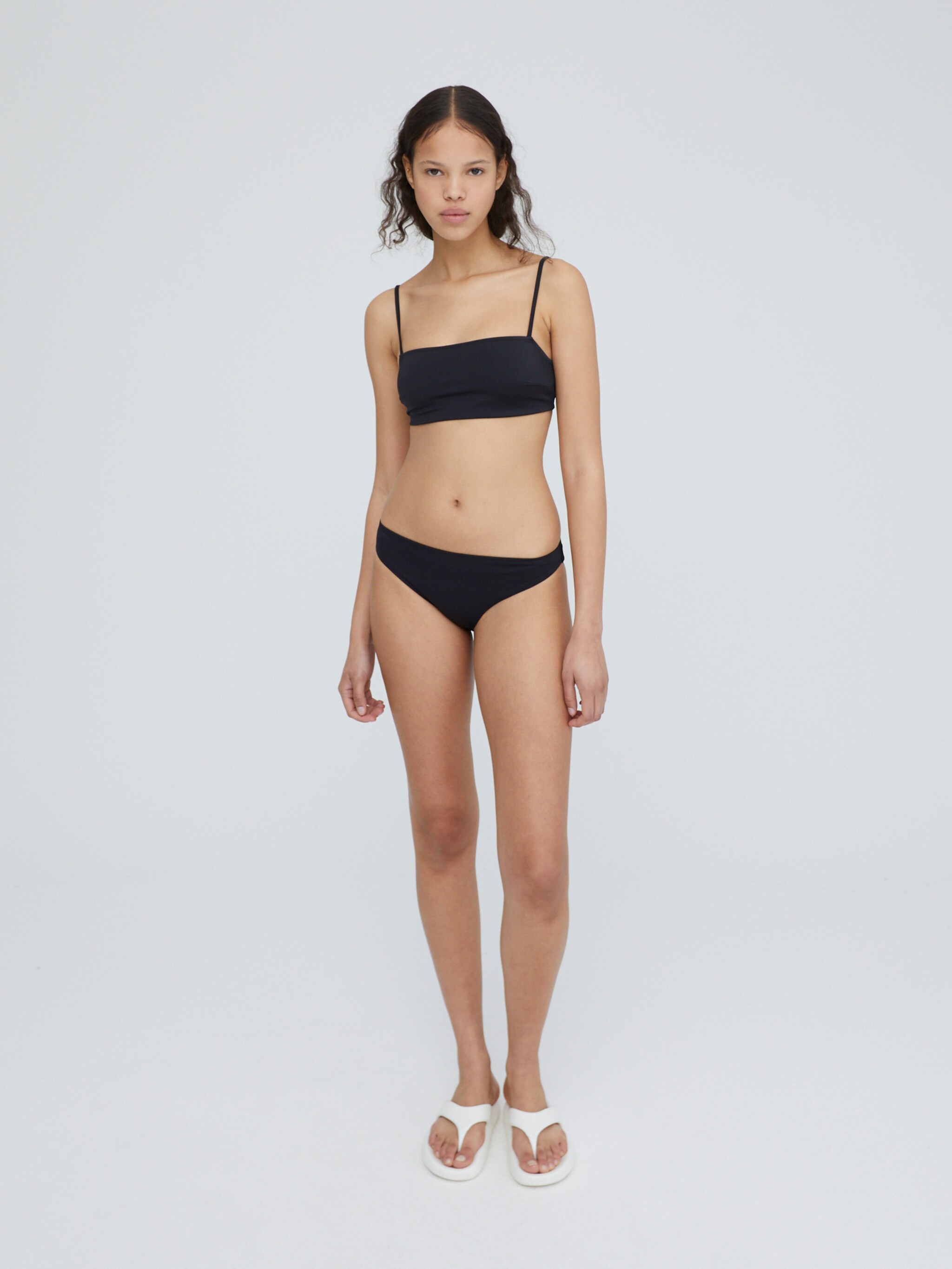 EDITED Producten Bikinitop 'Fanny' Zwart