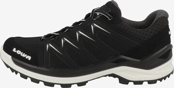 LOWA Outdoorschuh 'Innox Pro' in Schwarz