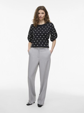 VILA Regular Trousers with creases 'VISiffe' in Grey