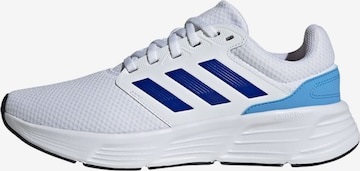 Chaussure de course 'Galaxy 6' ADIDAS SPORTSWEAR en blanc : devant