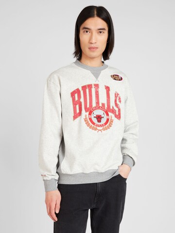 Mitchell & Ness Sweatshirt in Grey: front