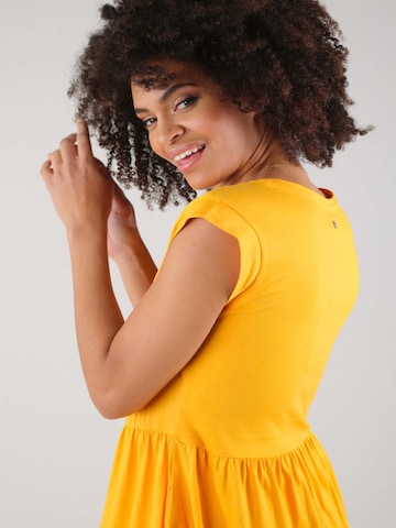 Robe d’été 'Ayna' Deeluxe en jaune
