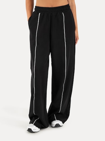 Smilodox Loose fit Trousers ' Veyt ' in Black: front