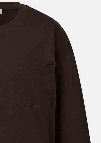 T-shirt s.Oliver CURVE en marron : devant