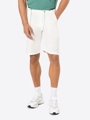 !Solid Regular Trousers in White: front