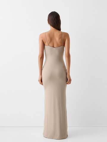 Bershka Kleid in Beige