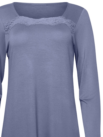 Lisca Nightgown 'Tania' in Purple