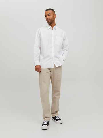 JACK & JONES Comfort Fit Skjorte 'Bill' i hvid