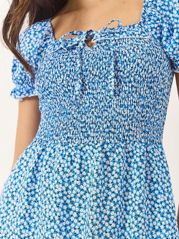 Robe Bianco Lucci en bleu