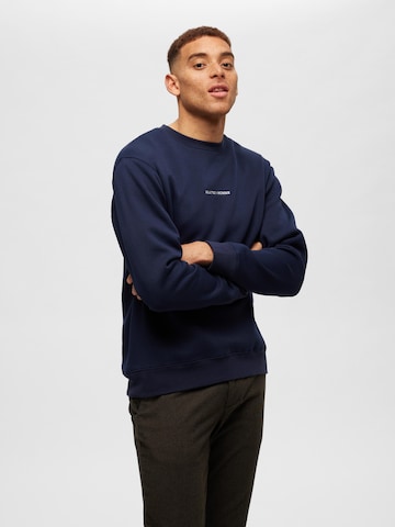 Sweat-shirt 'Hankie' SELECTED HOMME en bleu : devant