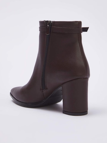 Trendyol Ankle boots in Brown