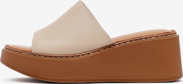 Derimod Pistokkaat värissä beige: etupuoli
