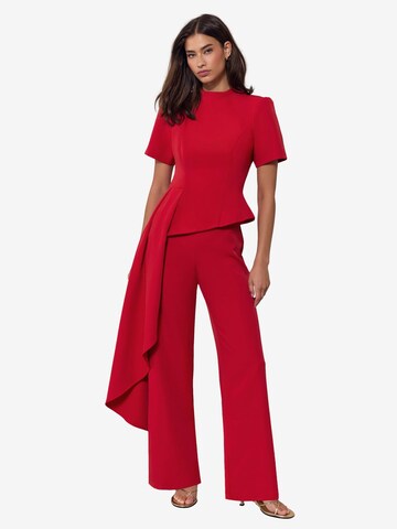 Combinaison Lipsy en rouge : devant